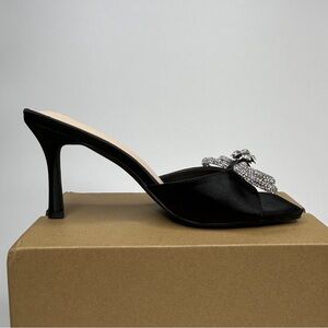 Black Heels with Bow And Rhinestones Square Toe 8 Vetaste Stilettoe Sandals